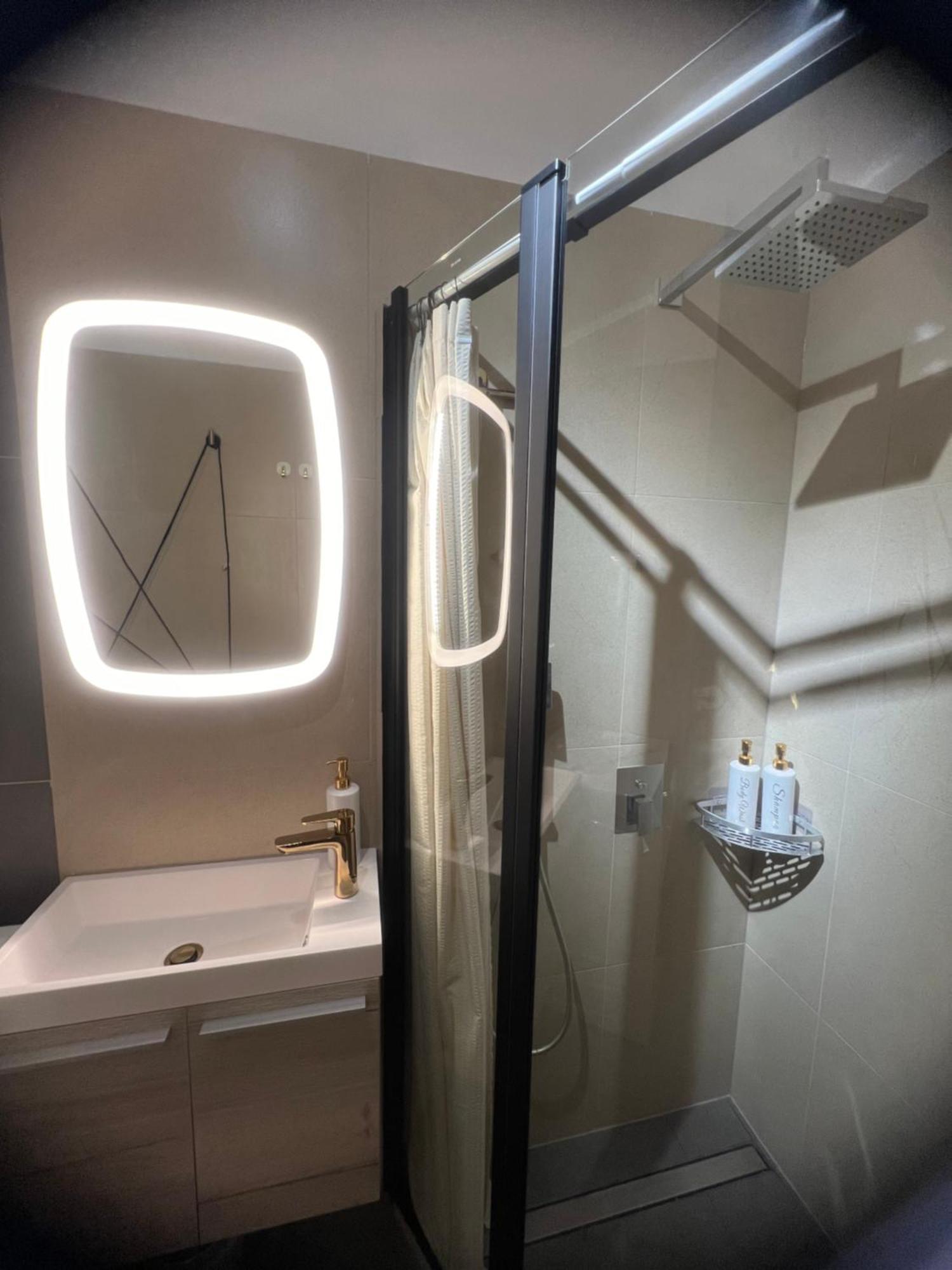 Hotel Nova Luxury Design à Jezdovec Extérieur photo